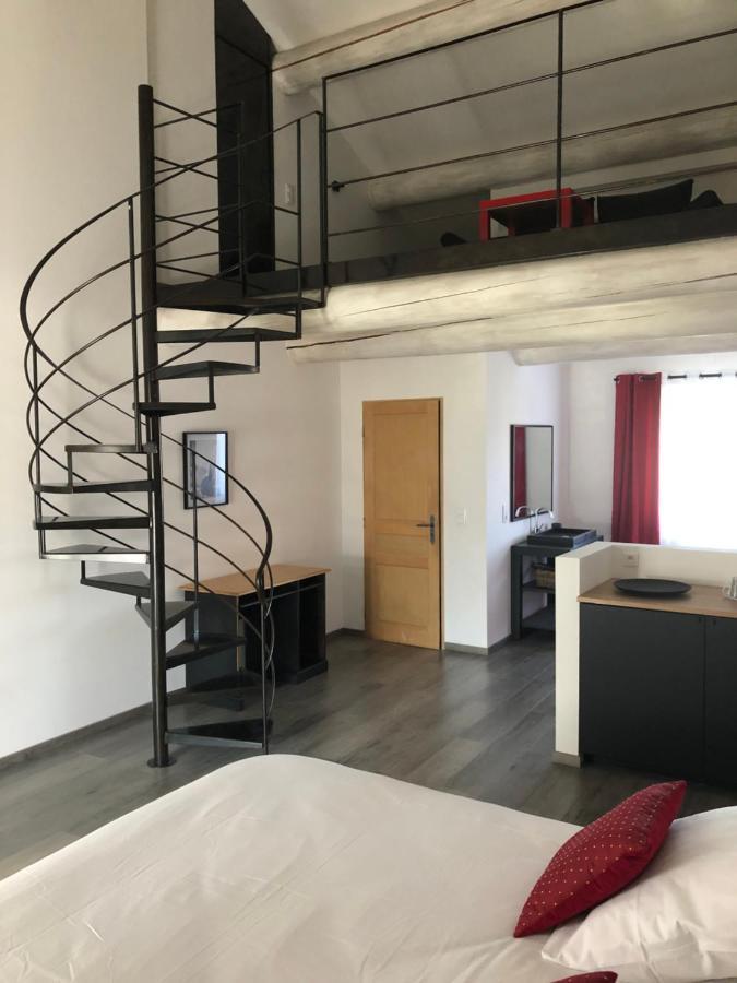 Robion en Luberon B&B Dans Mas En Pierres מראה חיצוני תמונה