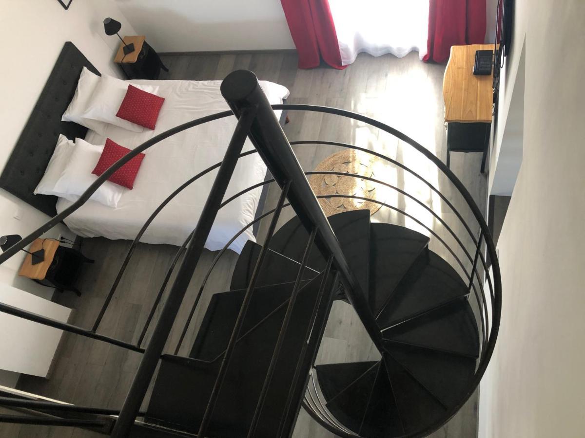 Robion en Luberon B&B Dans Mas En Pierres מראה חיצוני תמונה