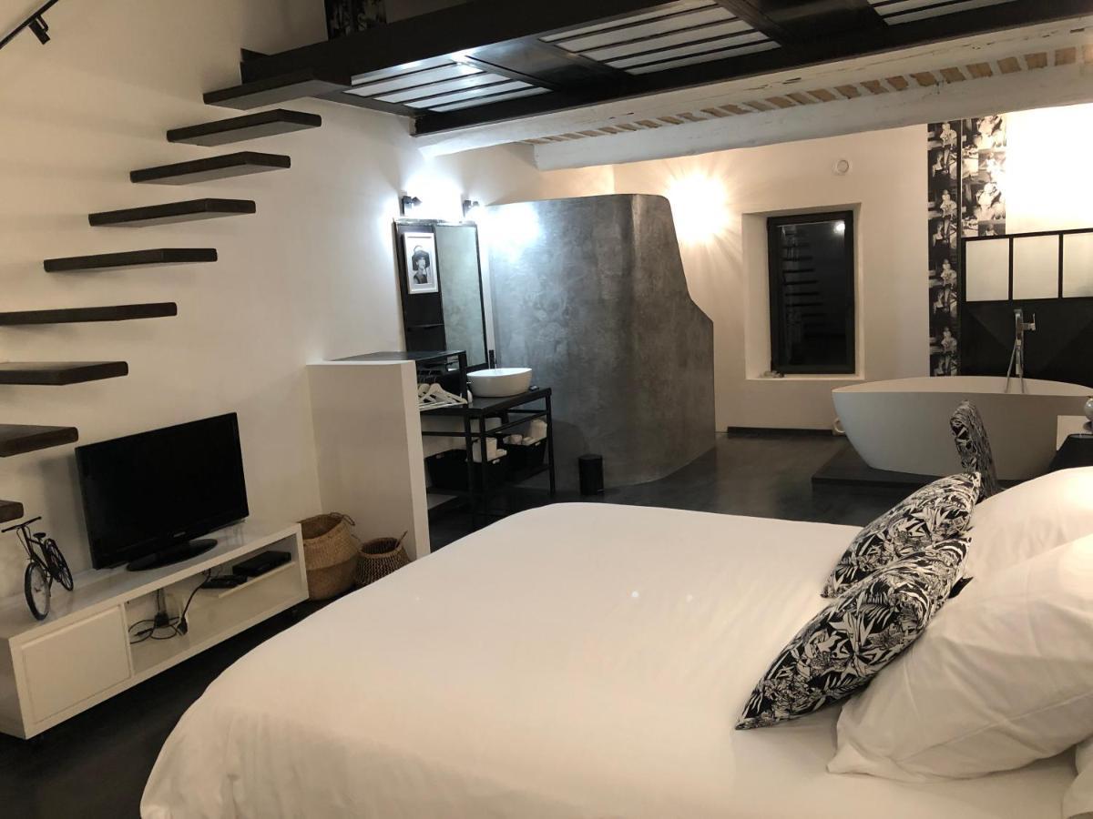 Robion en Luberon B&B Dans Mas En Pierres מראה חיצוני תמונה