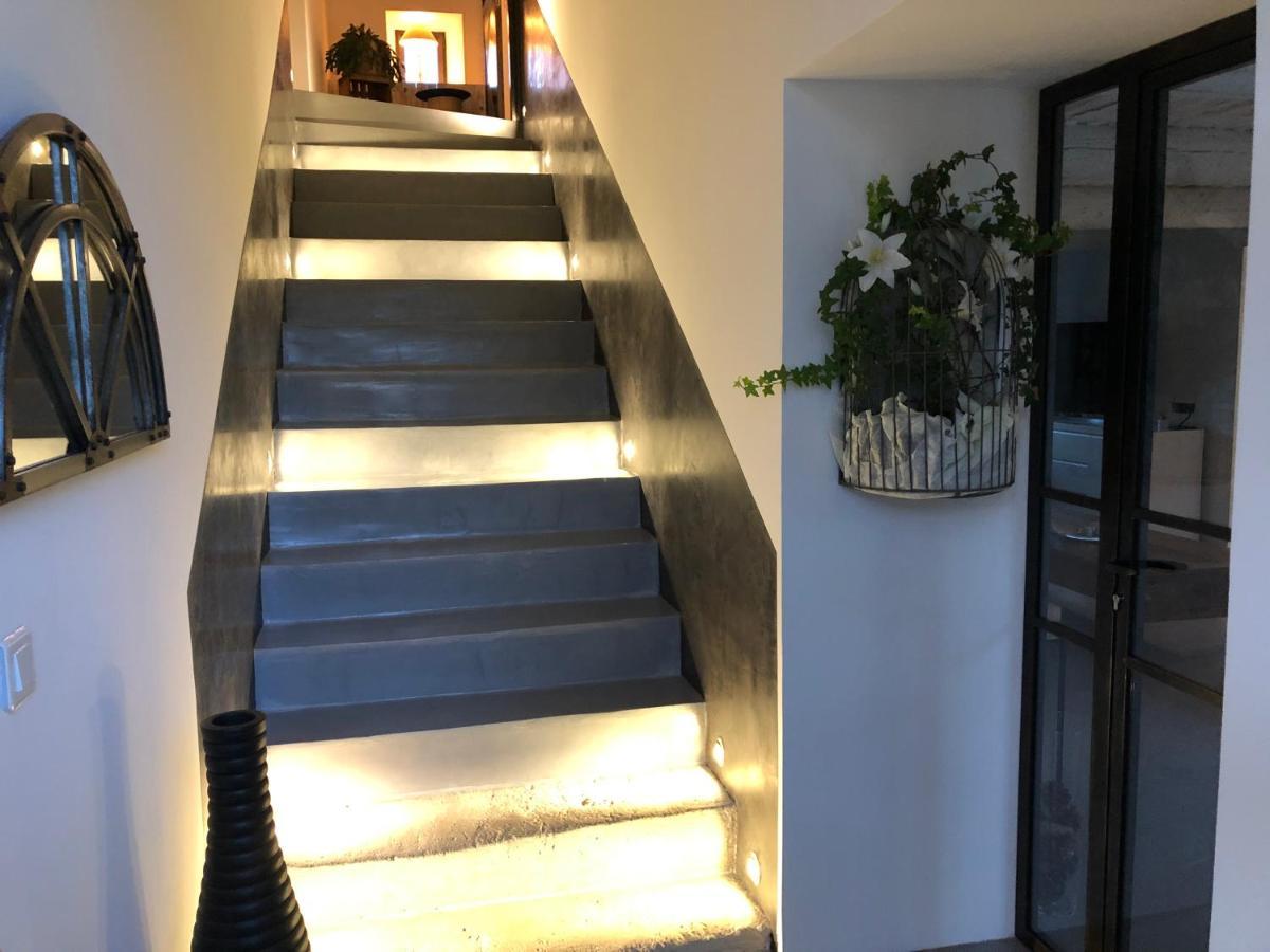 Robion en Luberon B&B Dans Mas En Pierres מראה חיצוני תמונה