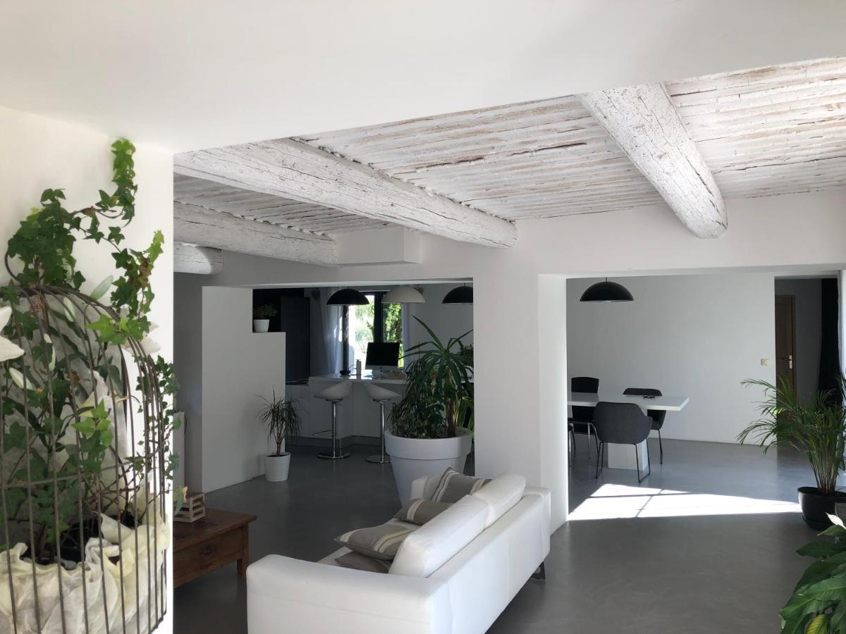 Robion en Luberon B&B Dans Mas En Pierres מראה חיצוני תמונה