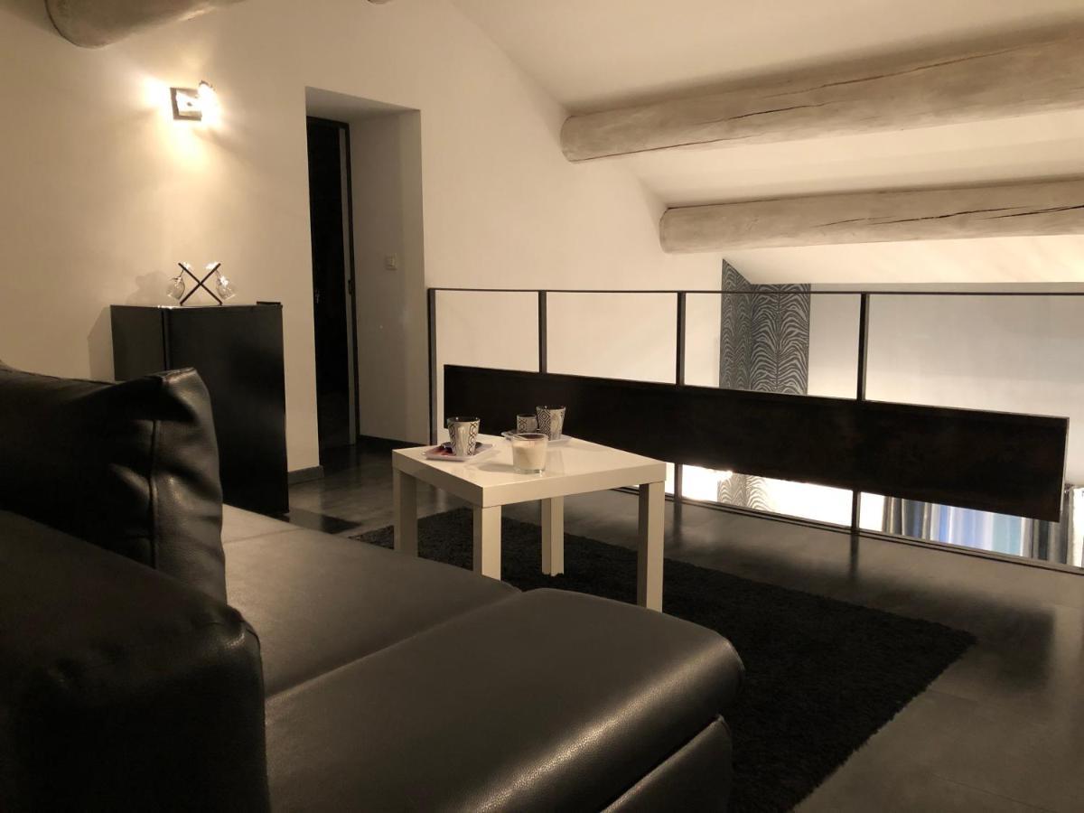Robion en Luberon B&B Dans Mas En Pierres מראה חיצוני תמונה