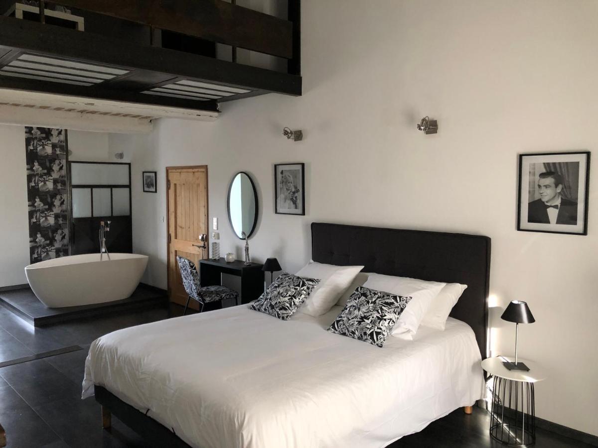 Robion en Luberon B&B Dans Mas En Pierres מראה חיצוני תמונה