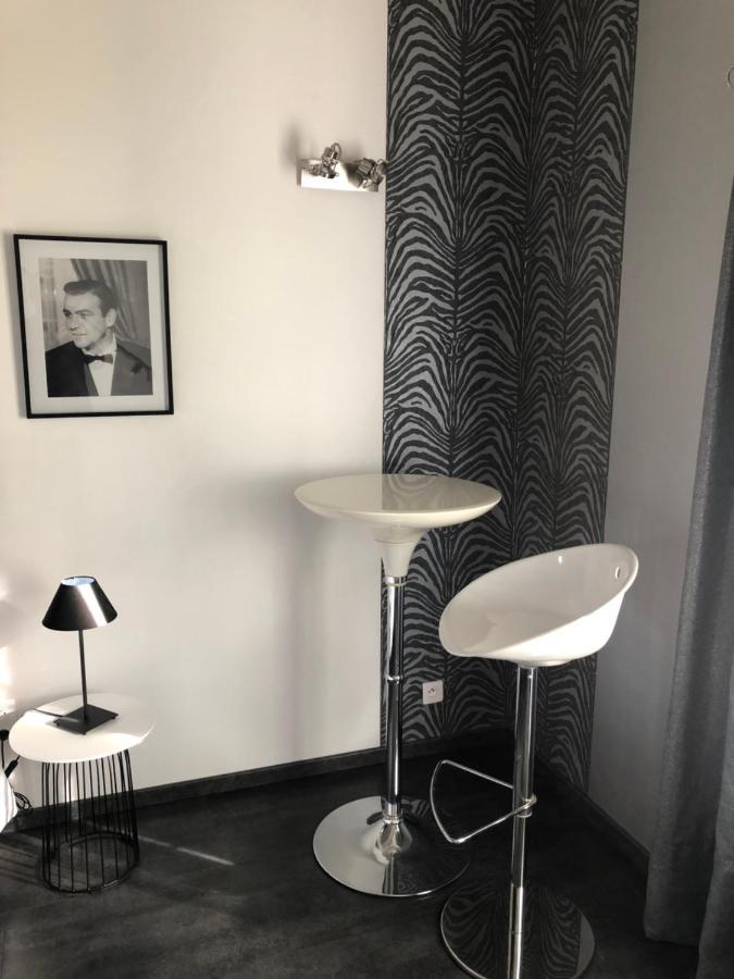 Robion en Luberon B&B Dans Mas En Pierres מראה חיצוני תמונה